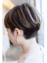 イーズ 鎌倉(e's)&nbsp;《e'sイーズ鎌倉》大人のショートヘア/メッシュ/ハイライト