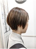 ベージュショートボブ