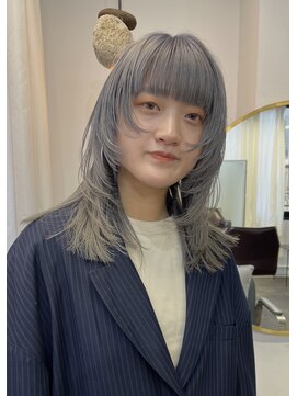 ユーリカ(Eurica) ウルフレイヤーカット/シルバーカラー