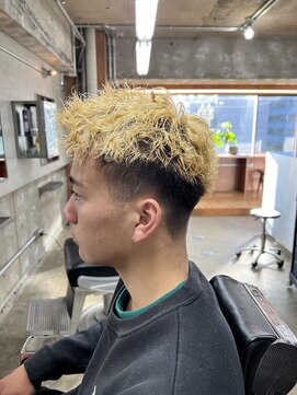 ロンドガルマン 名古屋(Lond GULLMAN) 【Lond GULLMANSEIYA】ブリーチツイストパーマ