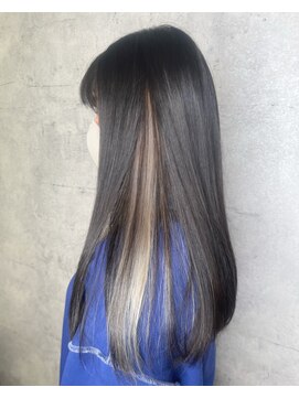 アフィナー 上大岡(Afinar) イヤリングホワイト