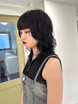 エミィ(emme) パーマ×ミディ20代30代髪質改善ハイライトブリーチカット立川