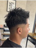スパイキーショートフェードパーマ