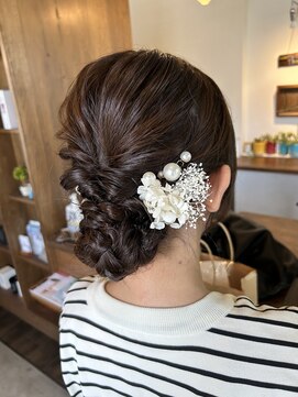 アーティス(artis) シニヨンスタイル