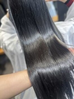 RCの写真/【まるで地毛のような自然さ】風になびく柔らかストレート♪ダメージを最小限に抑え触れたくなる潤い艶髪へ