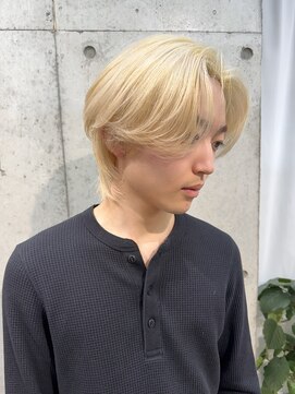 ブロンドカラー/メンズカット/センター分けショート/ブリーチ