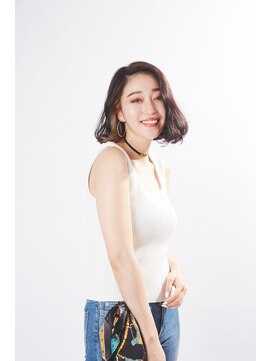 ヘアサロン アティリー(Hair Salon Attirer) 外ハネから見えるインナーカラー【Attirer 飯田裕之】