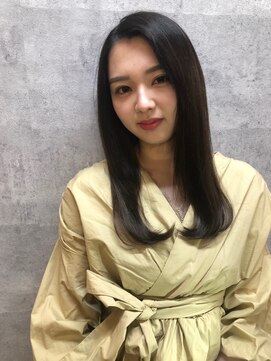 フィーカ(FIKA) 簡単スタイリング、艶ワンカールロング