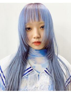 レコ 渋谷(LECO) 淡いブルーとビターなピンク