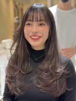 ティア(Tia.)&nbsp;（レイヤーカット/韓国ヘア/前髪/ワンカール/小顔/ブラウン）