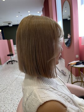 モア 岡崎(more) stylist大山  丸みなし！パツッとボブ    ハイトーンと相性◎