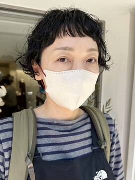 インビテーション(invitation) 黒髪・ショート・ショートボブ・パーマ・ショートパーマ