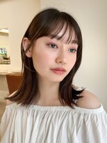 ガーデンヨコハマ(GARDEN YOKOHAMA) ミディアム切りっぱなしボブオリーブベージュ透明感カラー外ハネ