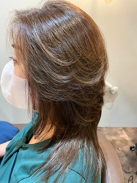 クララ カシハラ(CLALA Kashihara) ミディアムレイヤー/ウルフ/デザインカット