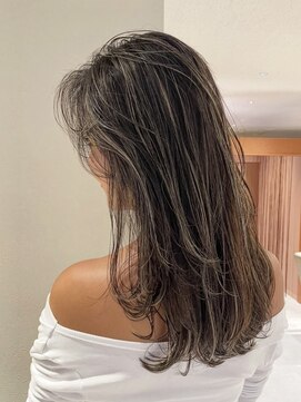 ノラギンザユー(NORA GINZA/U) グレージュハイライトオフィスで浮かない