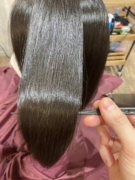 ユーリカ リチェルコ 四天王寺前夕陽ケ丘店 髪質改善/酸性ストレート