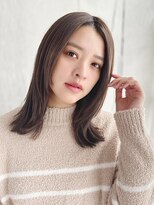 テラ(TERRA)&nbsp;大人可愛いセンターパートの外はねアレンジ