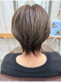 くびれショートウルフ