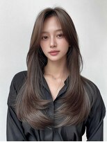 エレノア トーキョー 恵比寿(ELEANOAH TOKYO)&nbsp;似合わせカット　ミディアムレイヤー 大人ガーリー