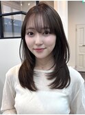 レイヤーカットハッシュカット顔まわりミディアムロング