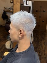 ジーワンヘアー(G1 HAIR) 【メンズ】 オシャレボウズ×シルバーカラー