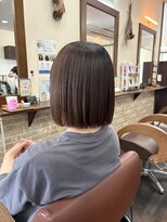エモーション(Emotion) 切りっぱなしボブ