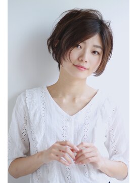 ディオ アンド ルーチェ アット(Dio&Luce at.) 【Dio Azabu Toriizaka】大人可愛い小顔丸みショート