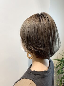 リアン(Lien) Lien☆グレーブラウン×ショートマッシュ×耳かけショート