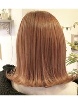 フラバー(flover)&nbsp;【Miyuki】ワンブリーチオレンジ×切りっぱなしボブ