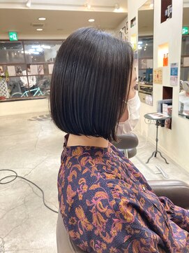 ヒカリス 東三国(HIKARIS) 大人可愛い切りっぱなしボブ/ナチュラルストレート