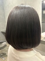 ユウシヘアー(Yushi Hair) 前下がりショート