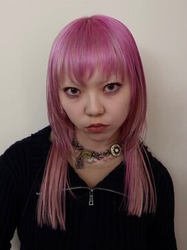 ザスリック 代官山(THE SLICK) ピンクデザイン