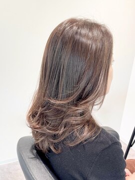 ストフ(stof) ハイライト/レイヤーカット/巻き髪スタイル