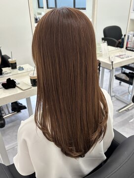 ジーナ 天神(Zina) レイヤーカット/小顔/黒髪/オリーブグレー[福岡天神]