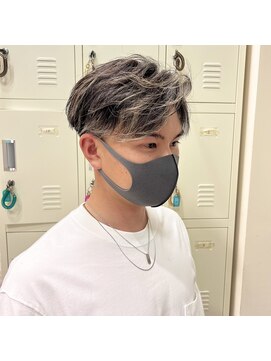 メンズハイライト　グレージュ　ダブルカラー