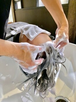ロナロナの写真/頭皮と毛髪のみならず、身体の健康につながるヘッドスパ！肌トラブルや頭皮トラブルにお悩みの方へ