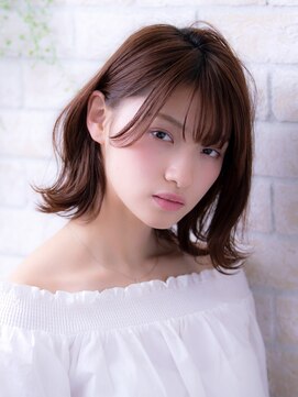 エルデ ナインズ ヘアー スタンド 川口店(elde 9's HAIR STAND) ピンクベージュorインナーグレージュの厚めバングのマチルダボブ