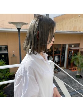 ミント(mint) ピスタチオグレージュ/淡めオリーブ/くすみカラー/ブリーチ