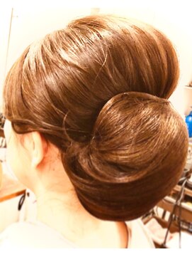 桜ギンザ (Ginza) 和装シンプルシニヨンヘア♪