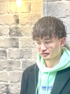 ミリオンバックス 上野(Million Bucks) 人気Ｎｏ．1♪ ツイスパの代名詞カット<理容室>[メンズ/上野]