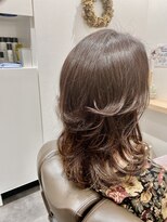 カペル(CAPEL)&nbsp;白髪ぼかしハイライトスタイル