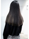 ロングのナチュラルストレートスタイル♪