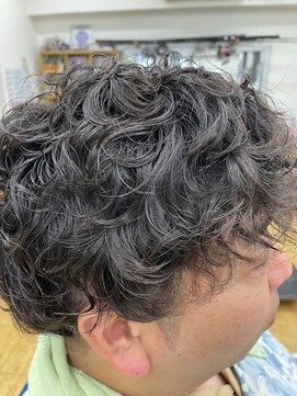 カットクラブ 髪切虫(CUT CLUB 髪切虫) デザインパーマ