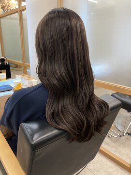  リュクスバトーバイトリコ 船橋南口店(Luxe BATEAU by tricot) 韓国風重ためレイヤー/20代30代40代