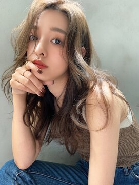 ブラン 栄(Blanc) 【Blanc】レイヤーカット_ミルクティーベージュ_センターパート