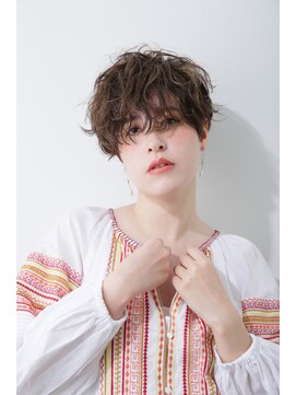 ルータス(loutus) 【loutus】パーマで作る『フラッフィーバング』ショート