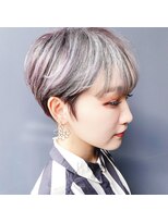 フラミューム 恵比寿(flammeum)&nbsp;ミヤザキスタイル　　ハイトーン刈り上げベリーショート