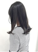 暗めオリーブベージュ