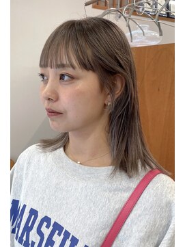 ニール 名古屋 伏見 丸の内(NEELU) 【Neelu】 ベージュ×インナーハイライト