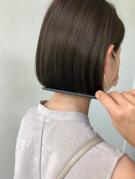 ラヴィズム 長岡店(LUVISM) 10代20代30代ダブルカラー/ミニボブ/インナーカラー/ブリーチ